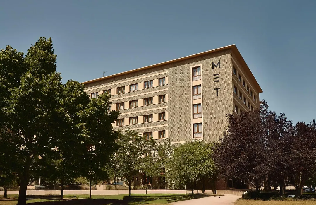 Hotel MET Pamplona-1